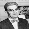 Le psychanalyste français Lacan : révolutionnaire du langage & anti-Freud ?